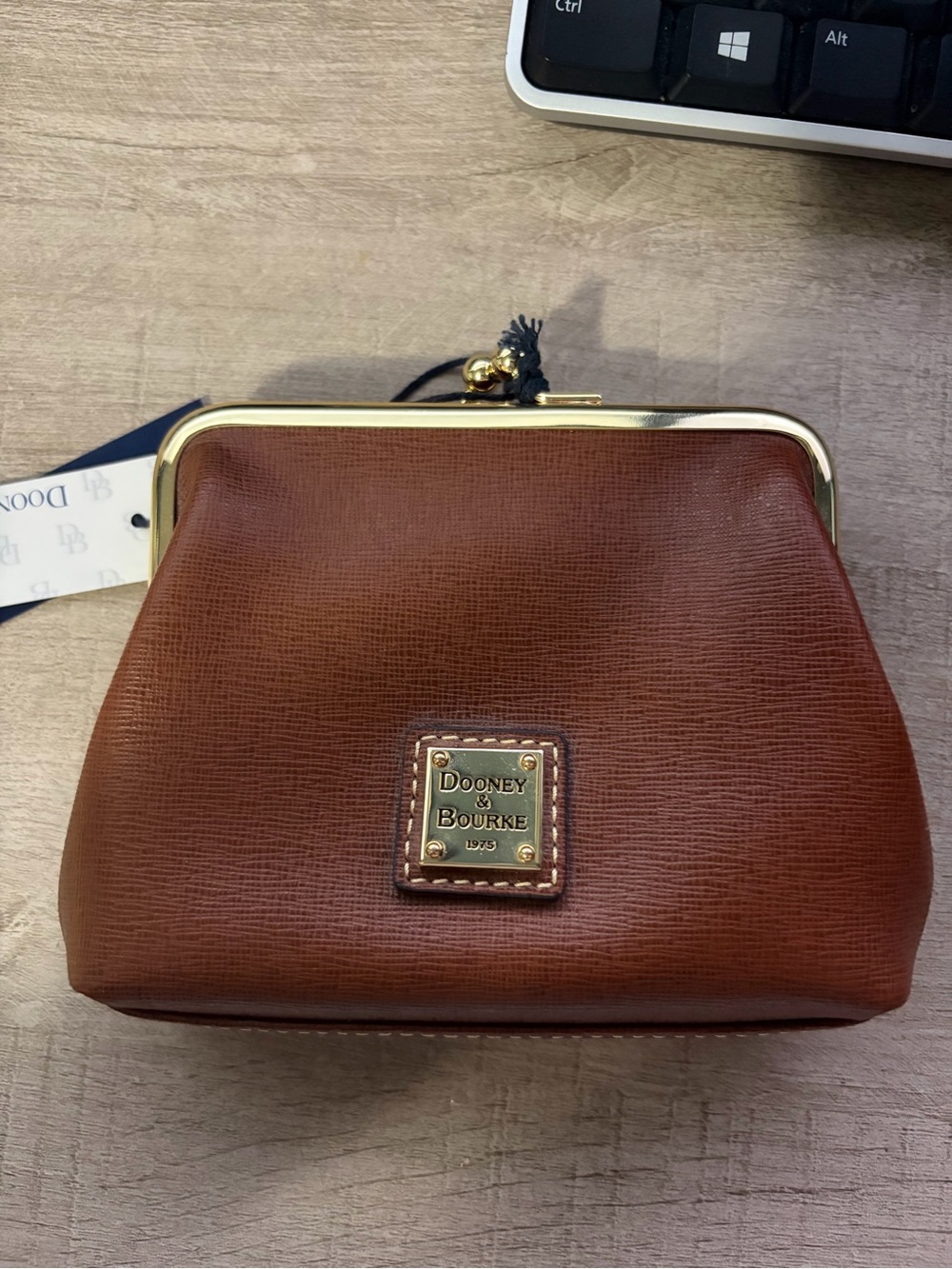 NWT Dooney and Bourke Kiss Lock Wallet